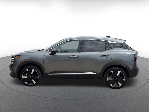 Used 2026 Nissan Kicks SR AWD/4WD image 7
