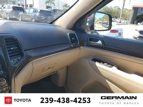 Used 2018 Jeep Grand Cherokee Limited w/ Luxury Group II image 28