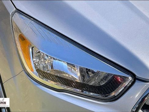 Used 2019 Ford Escape SE AWD/4WD image 27