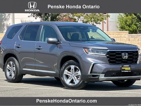 Certified 2025 Honda Pilot EX-L image 1