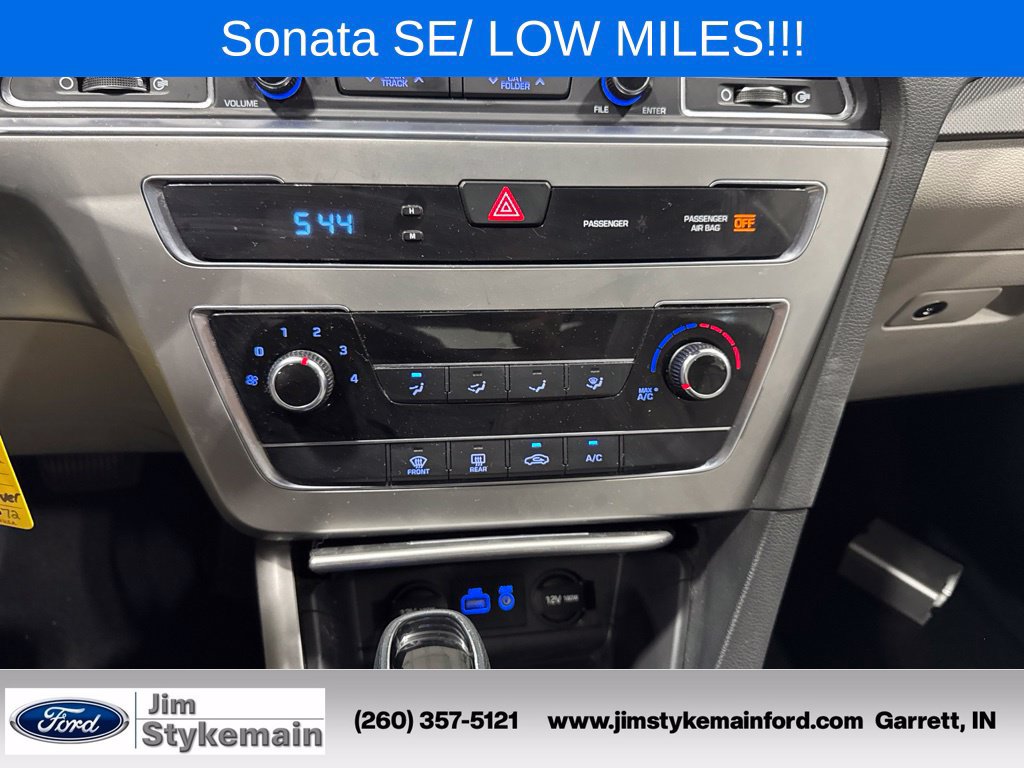 Used 2015 Hyundai Sonata SE w/ Option Group 09 FWD image 22