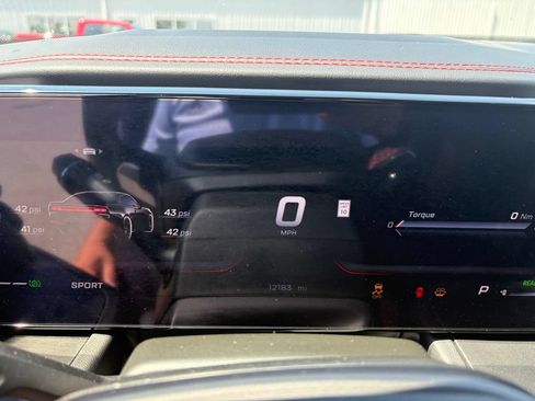 Used 2024 Dodge Charger Daytona Scat Pack w/ Plus Group AWD/4WD image 13