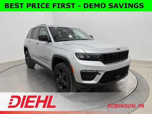 New 2025 Jeep Grand Cherokee Limited w/ Black Appearance Package image 1