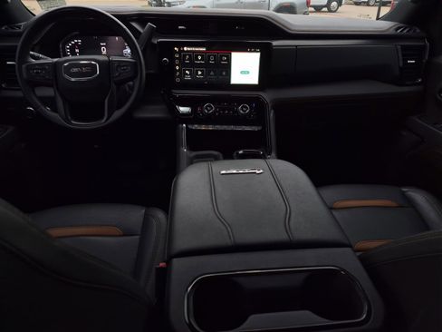 Certified 2024 GMC Sierra 2500 AT4 w/ AT4 Premium Plus Package AWD/4WD image 18