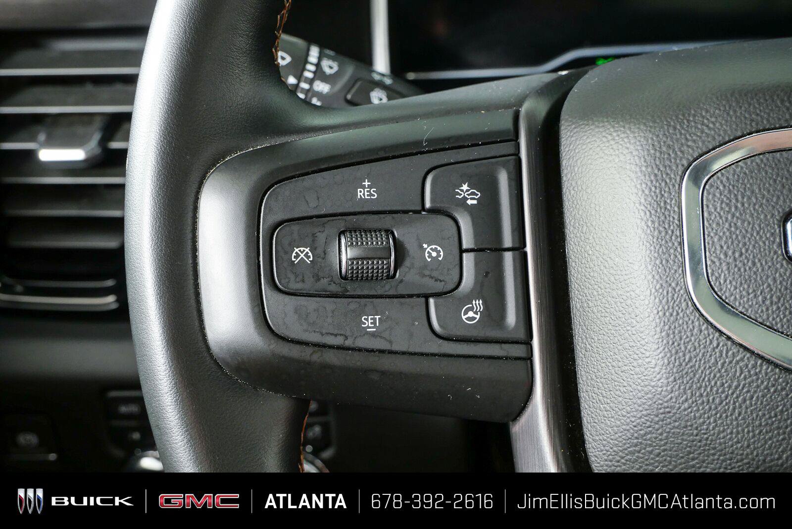 Used 2024 GMC Sierra 2500 AT4 w/ AT4 Premium Plus Package AWD/4WD image 12