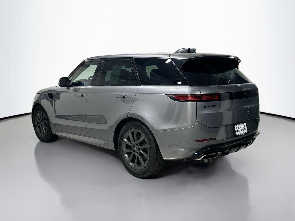 Used 2024 Land Rover Range Rover Sport Dynamic SE AWD/4WD image 3
