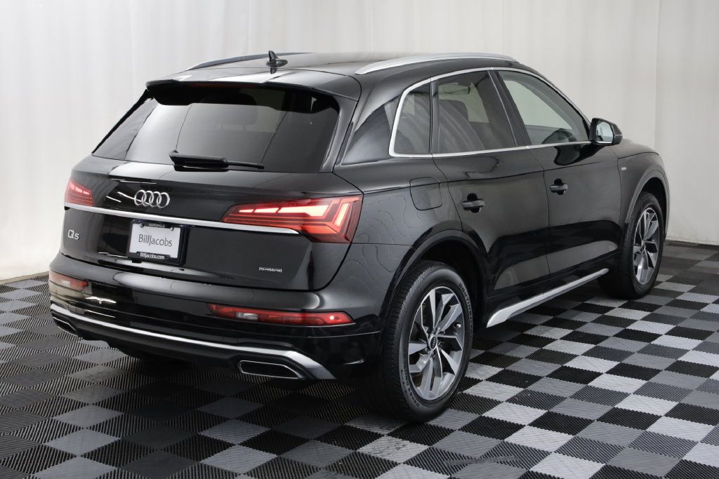 Used 2023 Audi Q5 2.0T Premium w/ Convenience Package AWD/4WD image 18