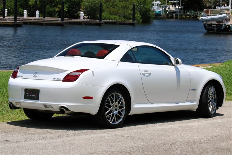 Used 2007 Lexus SC 430 Convertible RWD image 3
