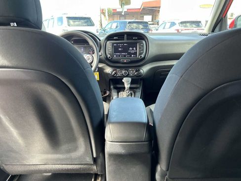 Used 2022 Kia Soul LX w/ Technology Package FWD image 20
