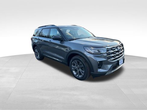New 2025 Ford Explorer Active w/ Active Comfort Package image 7