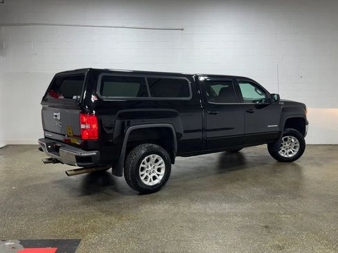 Used 2015 GMC Sierra 1500 SLE w/ SLE Value Package AWD/4WD image 3