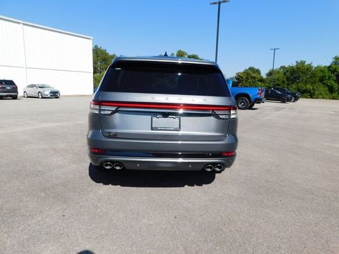 Used 2023 Lincoln Aviator Grand Touring w/ Elements Package Plus image 4