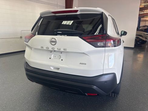 Used 2021 Nissan Rogue S image 4