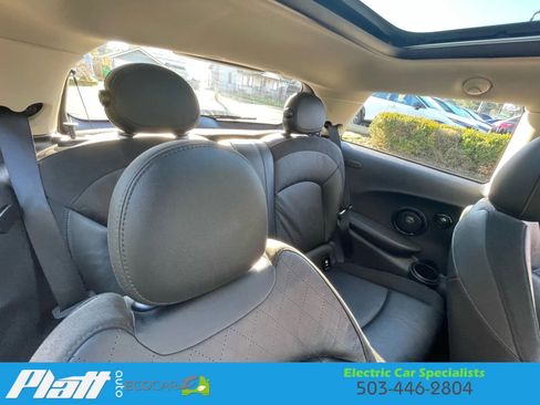 Used 2023 MINI Cooper SE image 40