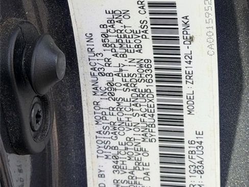 Used 2013 Toyota Corolla LE image 10