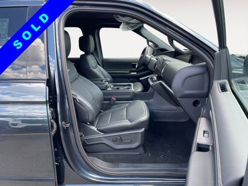 New 2026 Ford Expedition Platinum w/ Stealth Performance Package AWD/4WD image 15
