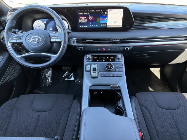Used 2025 Hyundai Palisade Calligraphy AWD/4WD image 17