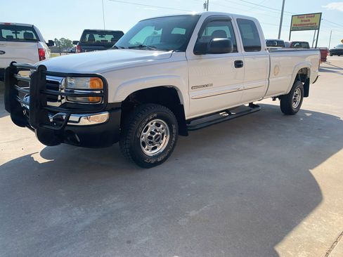 Used 2005 GMC Sierra 2500 SLE image 3