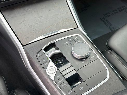 Used 2024 BMW 330i Sedan image 28