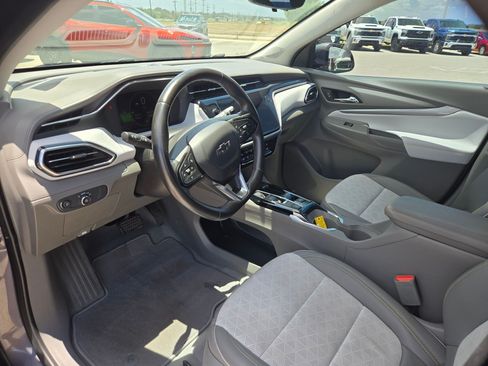 Used 2022 Chevrolet Bolt EUV Premier FWD image 11