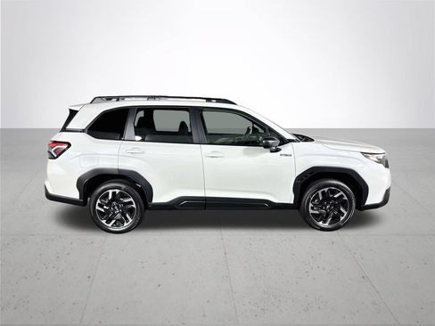 New 2026 Subaru Forester Touring AWD/4WD image 5