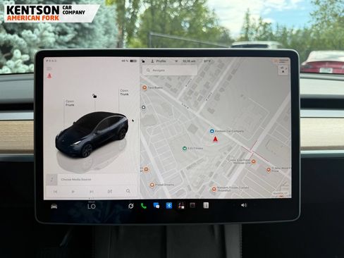 Used 2024 Tesla Model Y Long Range AWD/4WD image 20