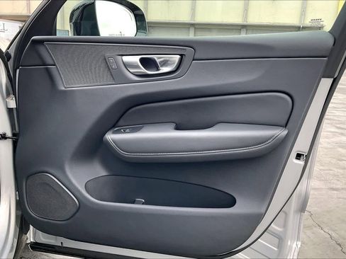 Used 2025 Volvo XC60 B5 Core w/ Climate Package image 27