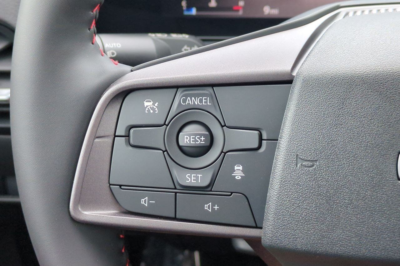 New 2026 Nissan Sentra SR w/ Floor Mat Package FWD image 18