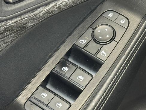 Used 2023 Nissan Rogue SV AWD/4WD image 11