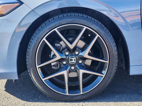 Used 2022 Honda Civic Sport Touring image 9