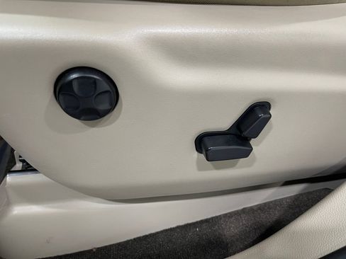 Used 2021 Jeep Grand Cherokee Summit w/ Platinum Series Group image 19