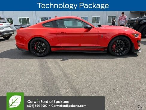 Used 2022 Ford Mustang Shelby GT500 w/ Technology Package RWD image 7