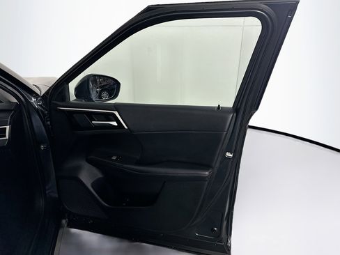 Used 2024 Mitsubishi Outlander SE image 31