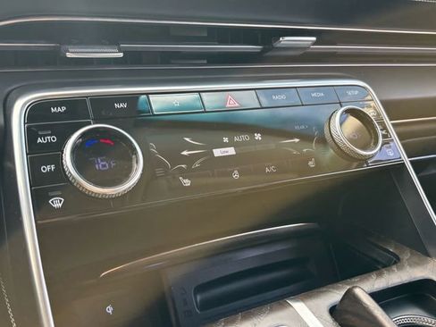 Used 2024 Genesis GV80 2.5T image 26