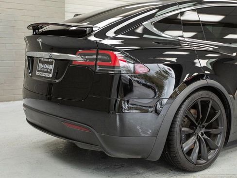 Used 2020 Tesla Model X Long Range AWD image 31