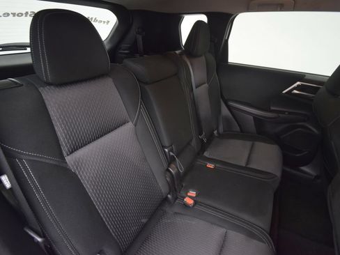 Used 2024 Mitsubishi Outlander ES FWD image 21