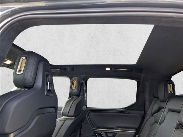 Used 2023 Rivian R1T Adventure Dual AWD/4WD image 18