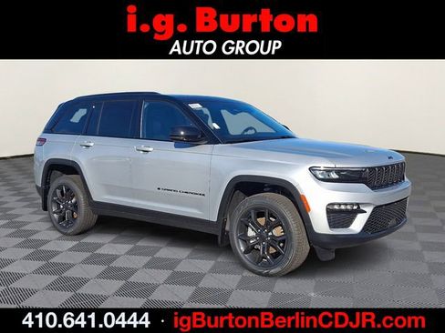 New 2025 Jeep Grand Cherokee Limited w/ MOPAR Finishing Package image 1