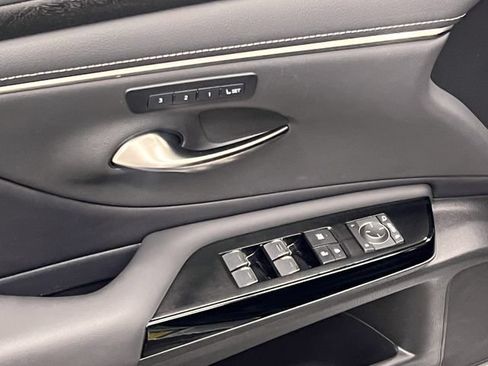 Certified 2022 Lexus ES 300h w/ Premium Package FWD image 10