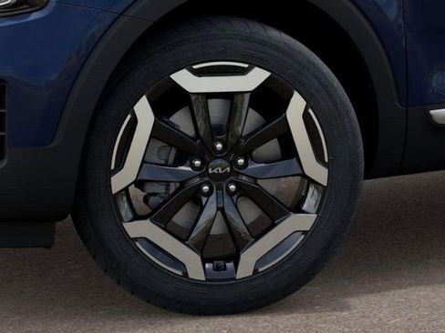 New 2025 Kia Telluride S image 10