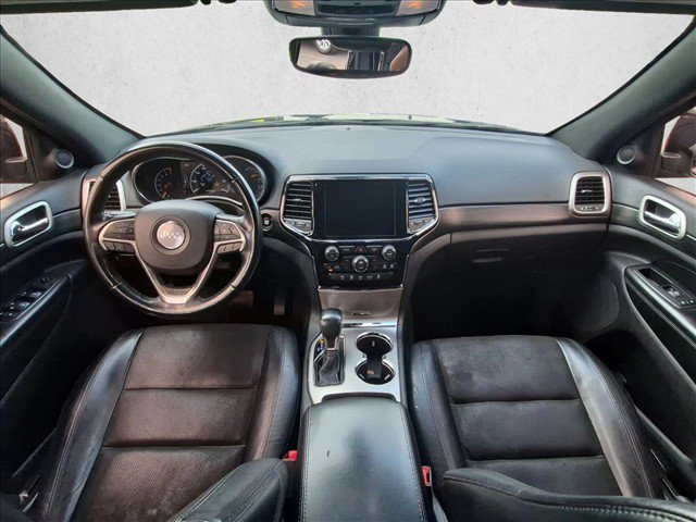 Used 2019 Jeep Grand Cherokee Altitude AWD/4WD image 16