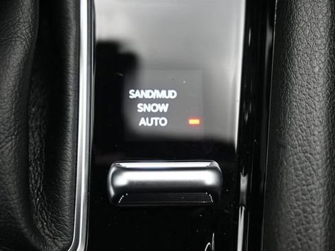 Used 2025 Jeep Compass Latitude w/ Altitude Special Edition AWD/4WD image 30