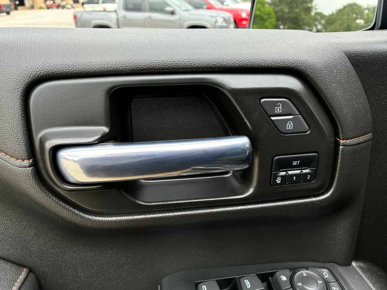 Used 2019 GMC Sierra 1500 AT4 w/ AT4 Premium Package AWD/4WD image 9