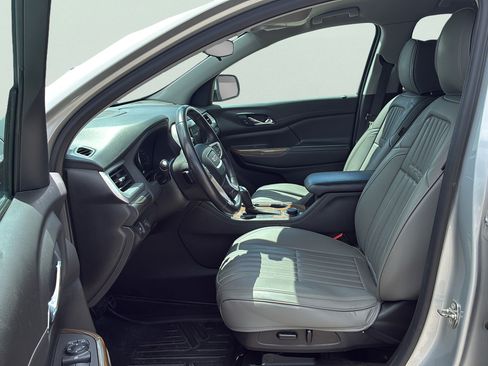 Used 2019 GMC Acadia SLE w/ Driver Alert Package I FWD image 22