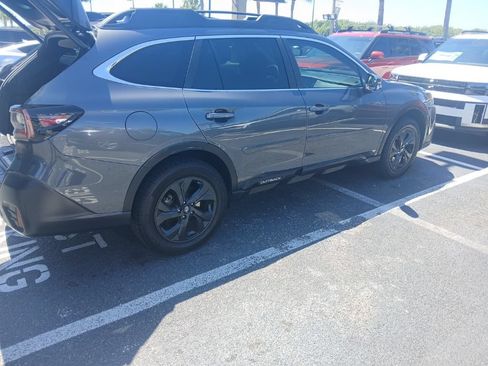 Used 2020 Subaru Outback Onyx Edition XT AWD/4WD image 2