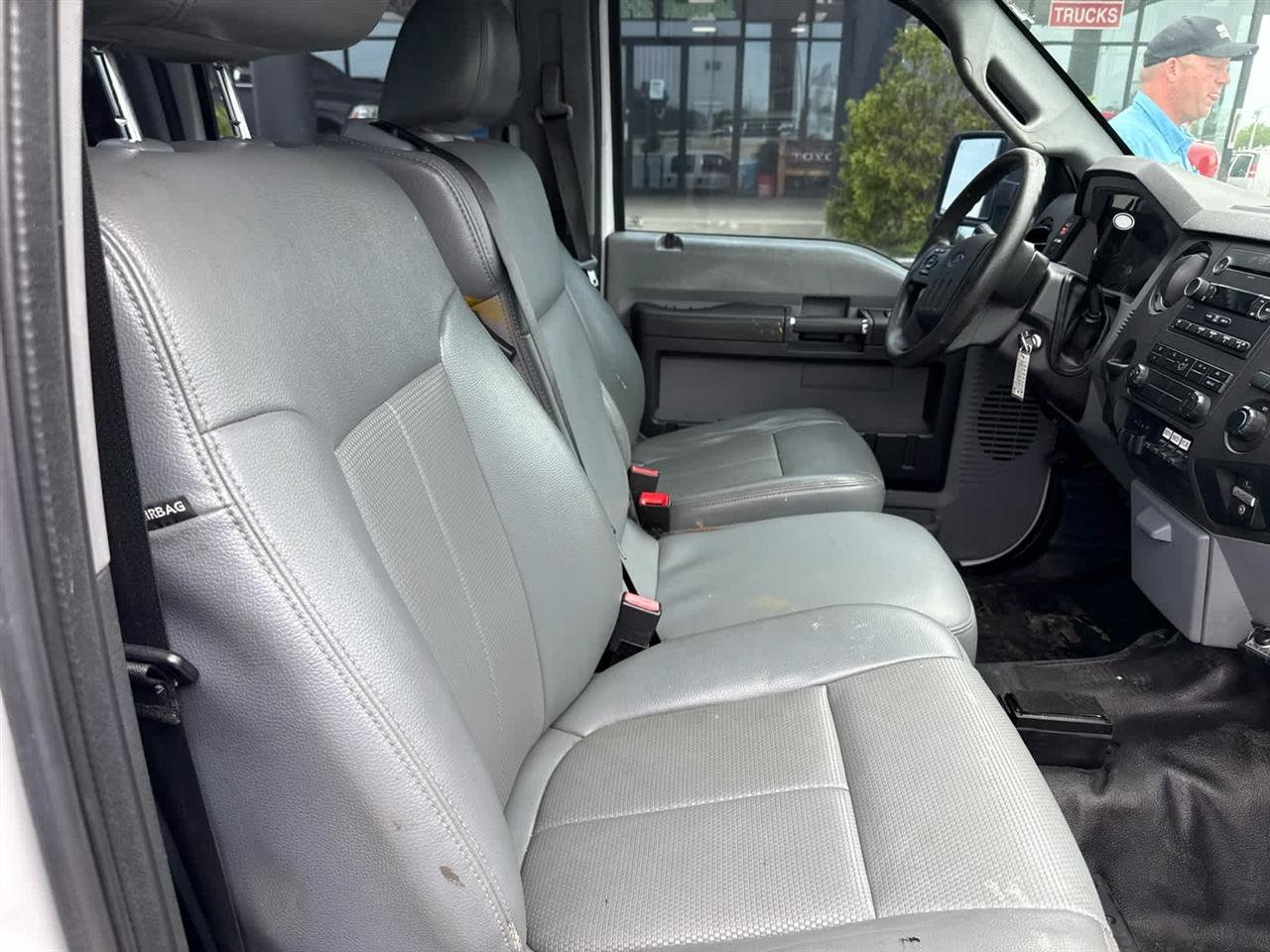 Used 2016 Ford F550 2WD Crew Cab Super Duty image 21