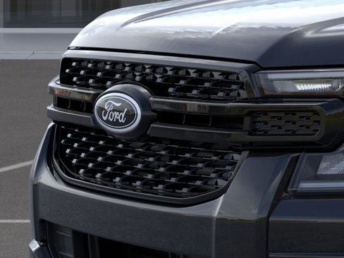 New 2025 Ford Ranger XLT w/ FX4 Off-Road Package image 17