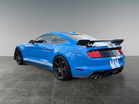 Used 2022 Ford Mustang Shelby GT500 w/ Carbon Fiber Track Pack RWD image 7