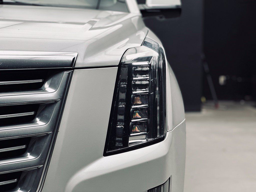 Used 2016 Cadillac Escalade Platinum AWD/4WD image 12