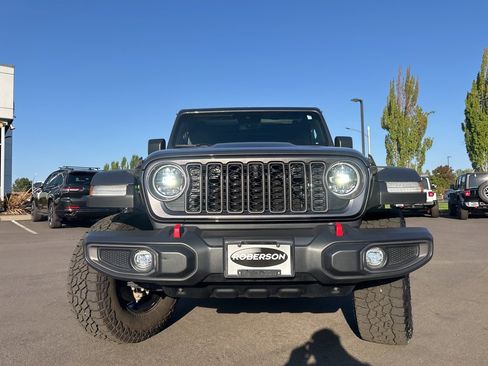 Certified 2024 Jeep Gladiator Rubicon w/ Technology Group image 9